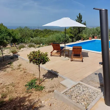 Olive Garden House Villa