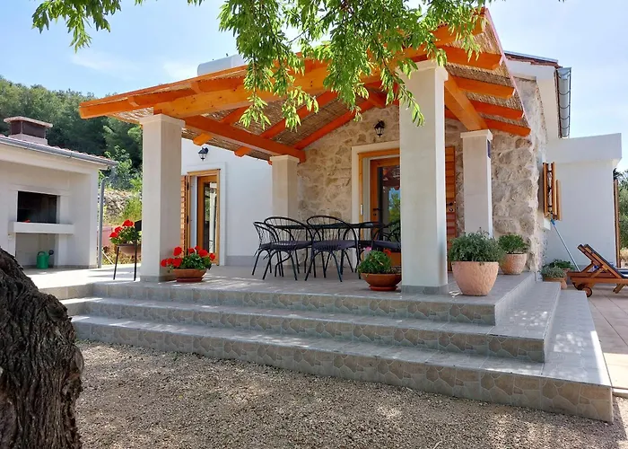 Olive Garden House Villa